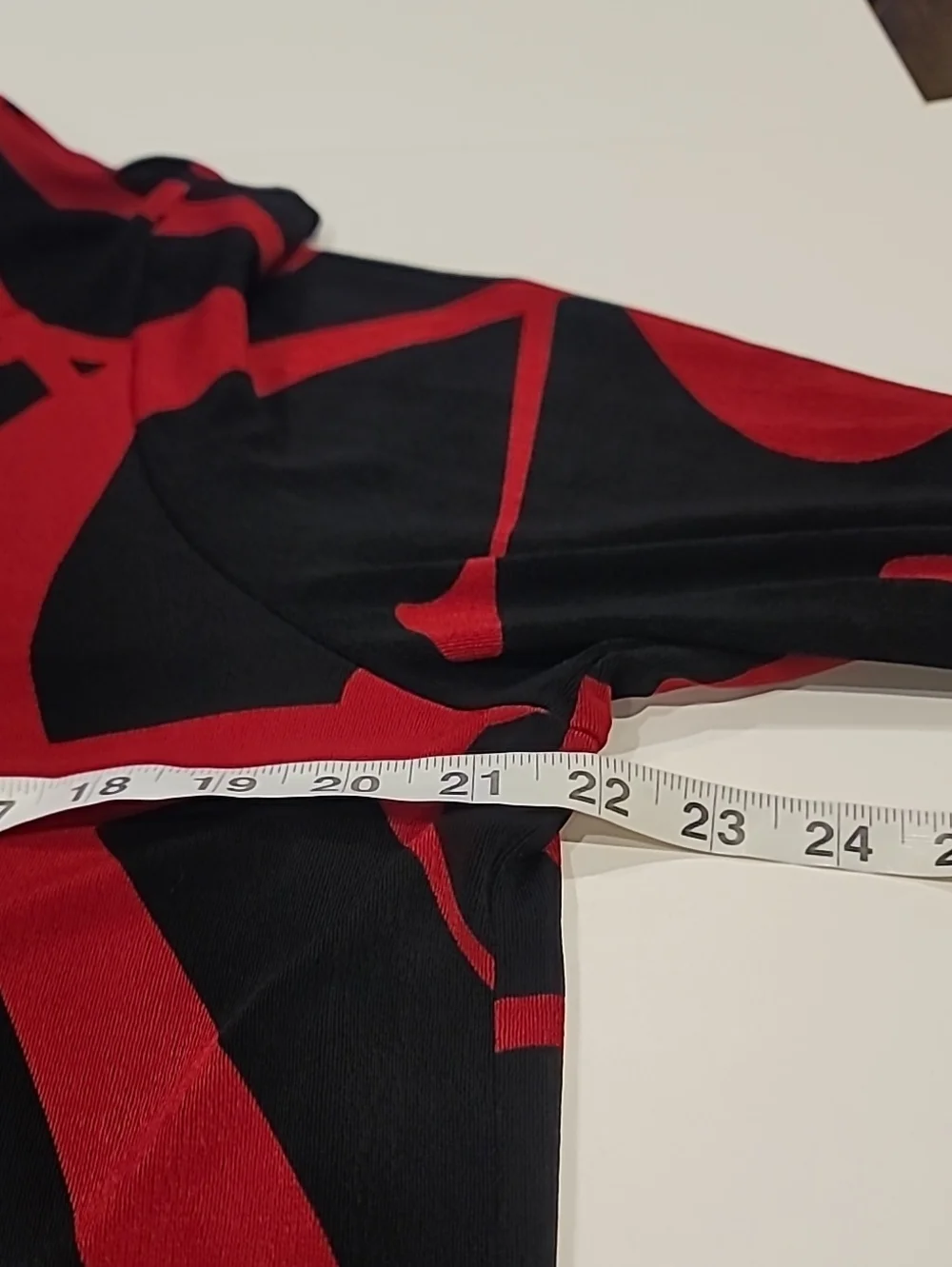 Chico's Black Top with Bold Red Abstract Print XL - Picture 10 of 11